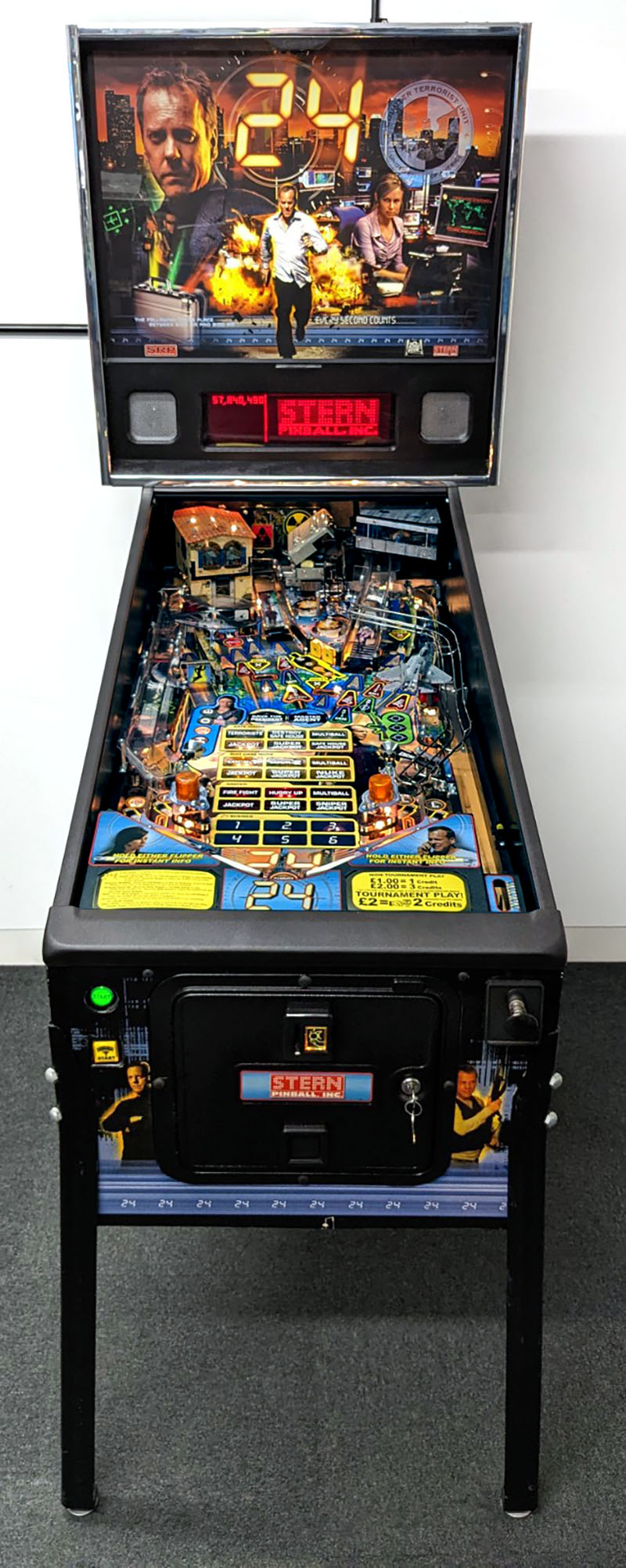 24 Pinball Machine by STERN Pinball For Sale UK